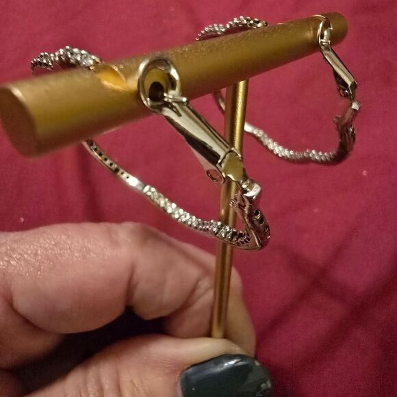 RHODIUM FLOWER SHAPED HOOPS WITH INSIDE AND OUTSIDE PAVE DIAMONDS - Picture 6 of 9